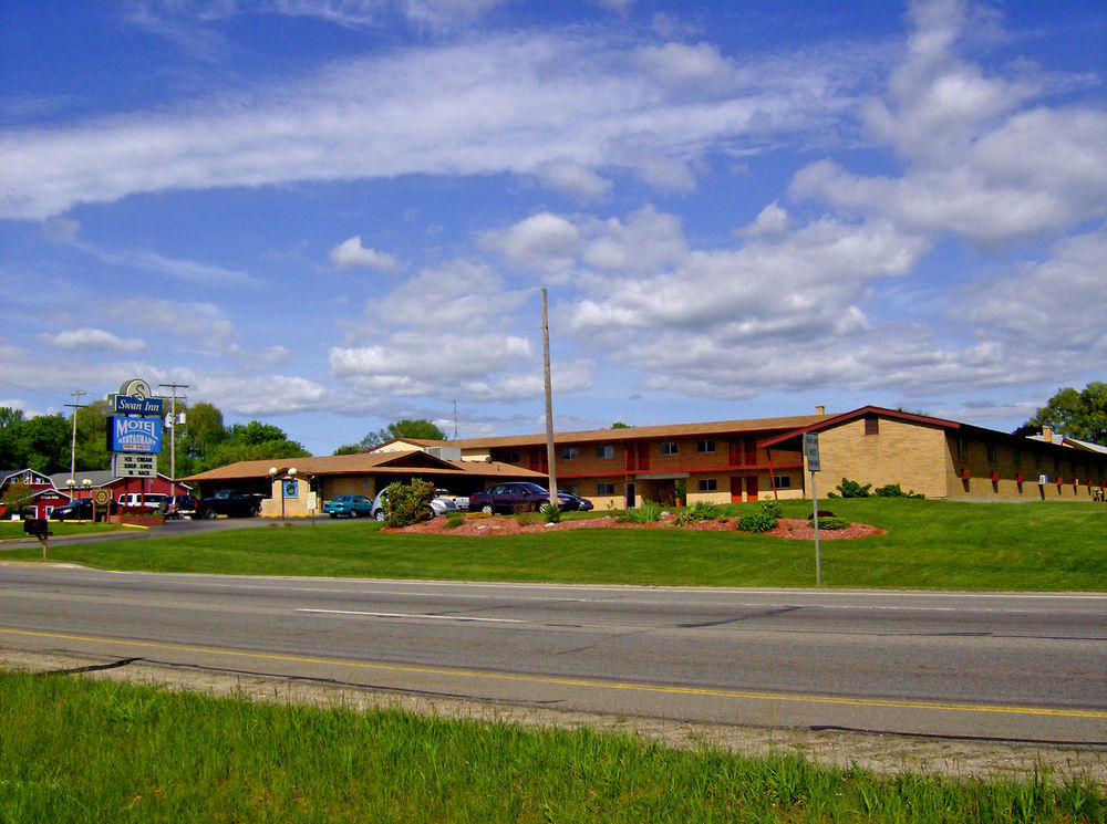 Swan Inn Motel Comstock Park Exteriör bild