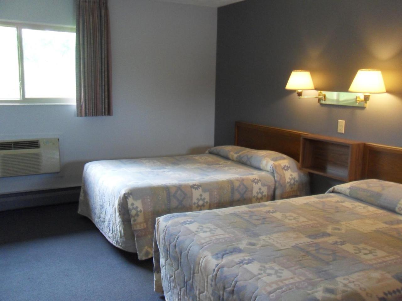 Swan Inn Motel Comstock Park Exteriör bild